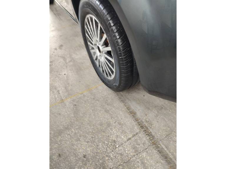 FIAT - PUNTO - 2011/2011 - Cinza - R$ 31.000,00