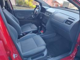 VOLKSWAGEN - FOX - 2012/2012 - Vermelha - R$ 28.950,00