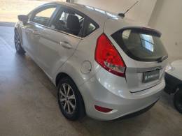 FORD - FIESTA - 2012/2012 - Prata - R$ 32.500,00