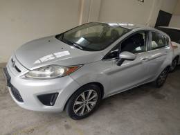 FORD - FIESTA - 2012/2012 - Prata - R$ 32.500,00