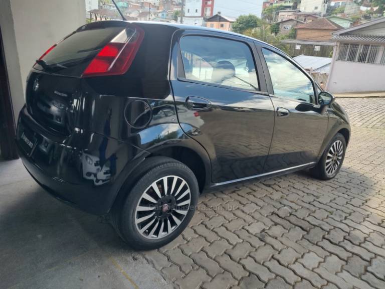 FIAT - PUNTO - 2011/2011 - Preta - R$ 28.700,00