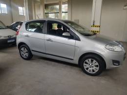 FIAT - PALIO - 2016/2016 - Prata - R$ 38.500,00