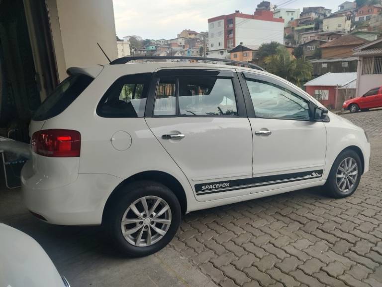 VOLKSWAGEN - SPACEFOX - 2014/2014 - Branca - R$ 37.500,00