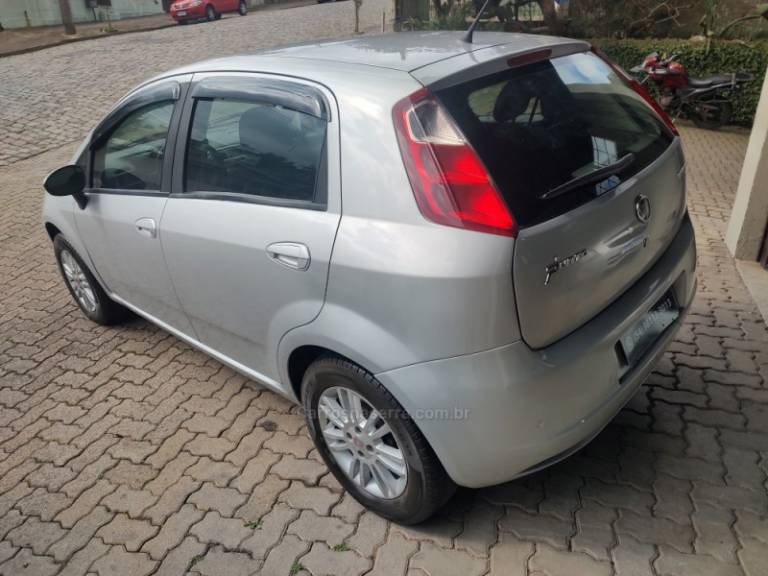 FIAT - PUNTO - 2012/2012 - Prata - R$ 31.500,00