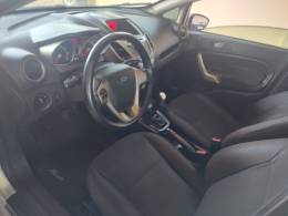 FORD - FIESTA - 2012/2012 - Prata - R$ 32.500,00
