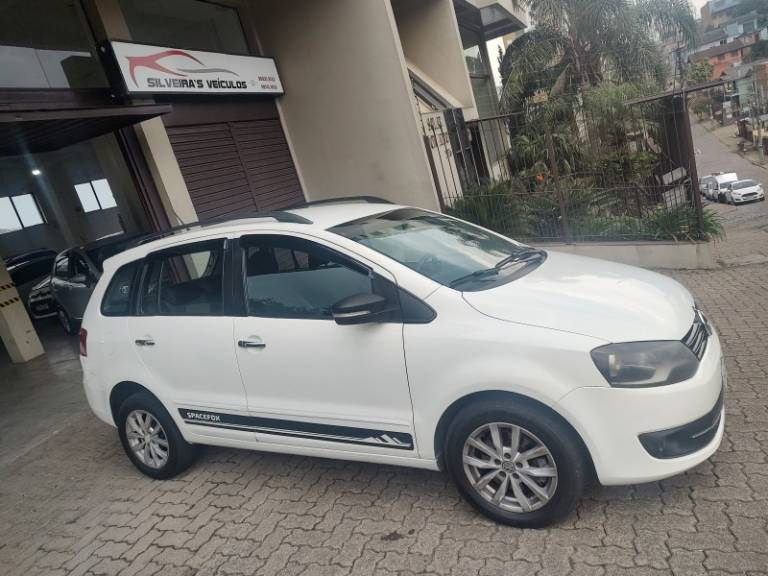 VOLKSWAGEN - SPACEFOX - 2014/2014 - Branca - R$ 37.500,00