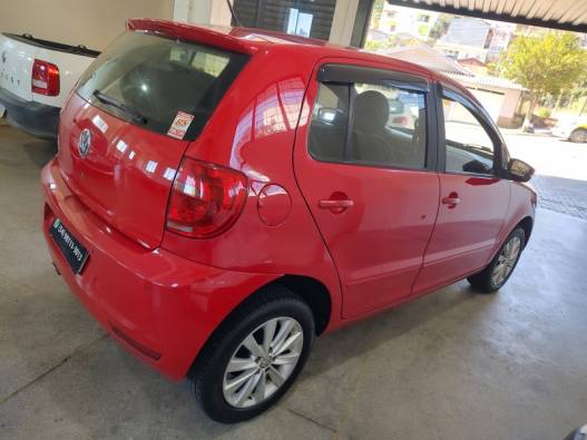 VOLKSWAGEN - FOX - 2012/2012 - Vermelha - R$ 28.950,00