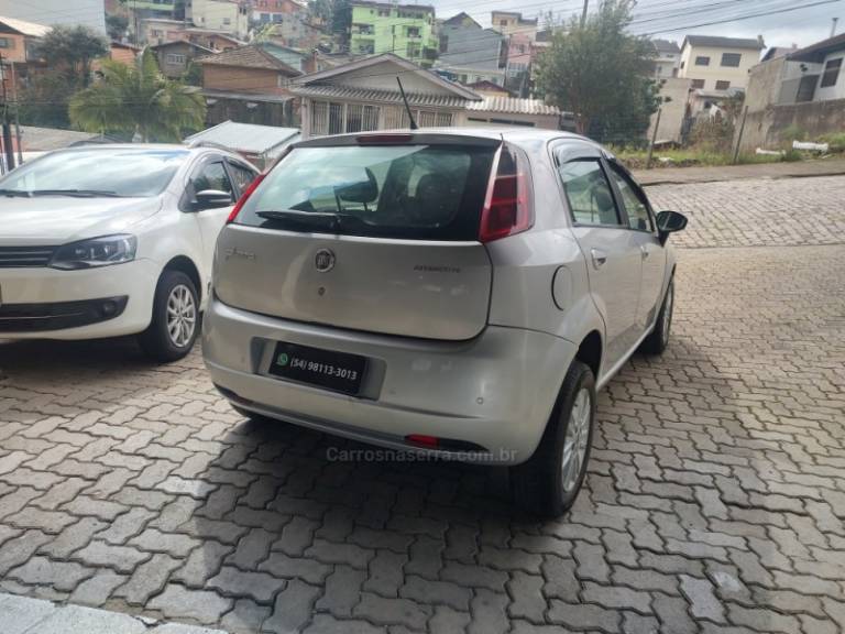 FIAT - PUNTO - 2012/2012 - Prata - R$ 31.500,00