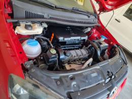 VOLKSWAGEN - FOX - 2012/2012 - Vermelha - R$ 28.950,00