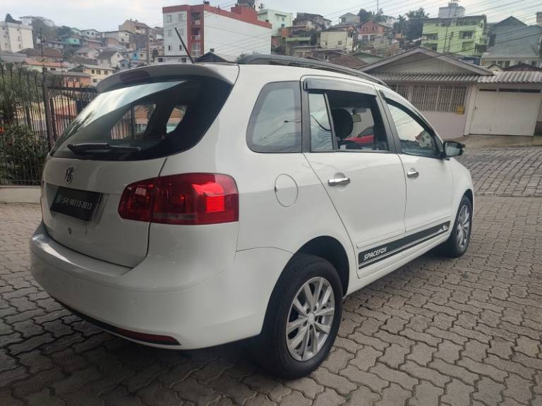 VOLKSWAGEN - SPACEFOX - 2014/2014 - Branca - R$ 37.500,00