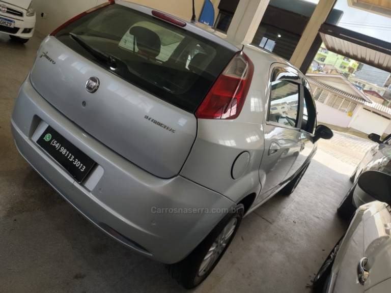 FIAT - PUNTO - 2012/2012 - Prata - R$ 31.500,00