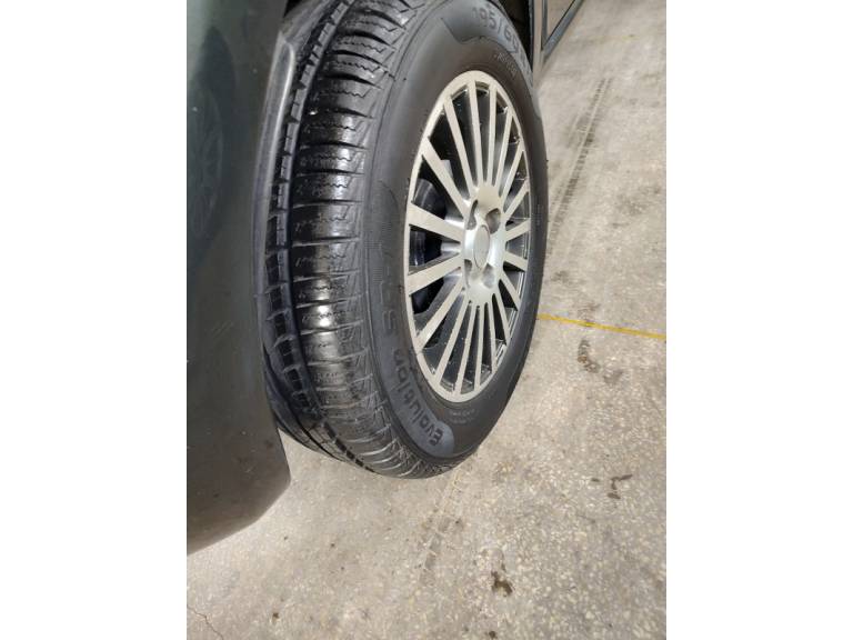 FIAT - PUNTO - 2011/2011 - Cinza - R$ 31.000,00