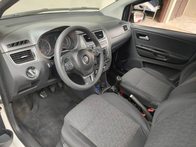 VOLKSWAGEN - SPACEFOX - 2014/2014 - Branca - R$ 37.500,00