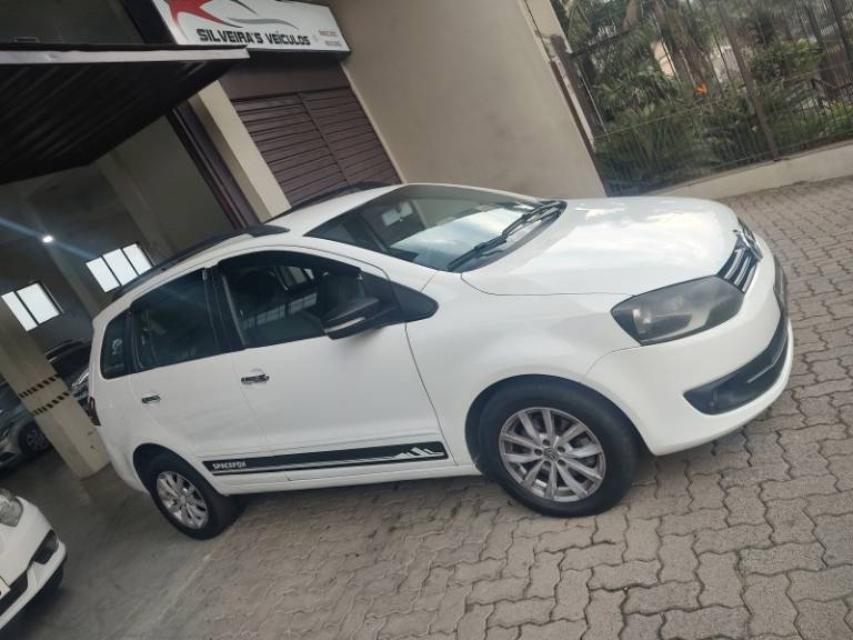 VOLKSWAGEN - SPACEFOX - 2014/2014 - Branca - R$ 37.500,00