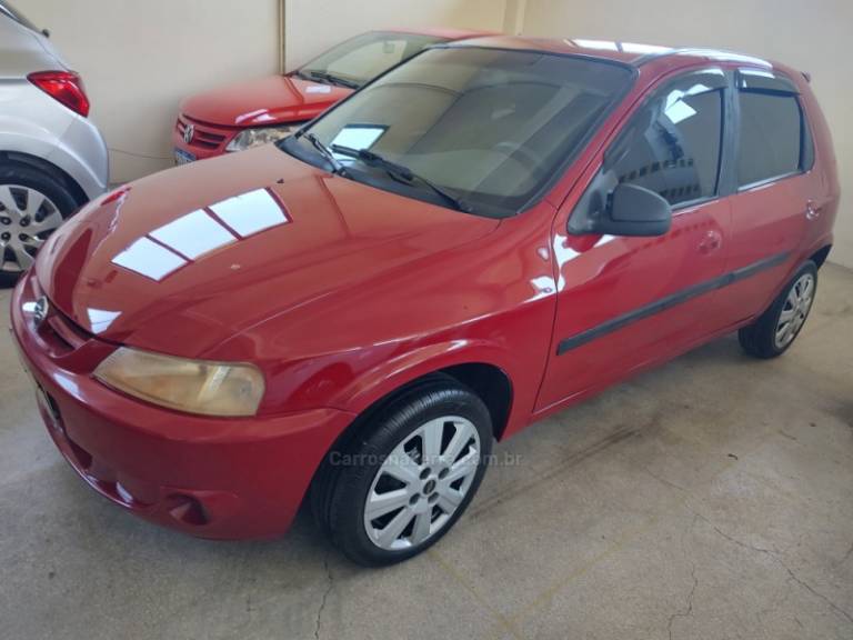 CHEVROLET - CELTA - 2005/2005 - Vermelha - R$ 16.950,00